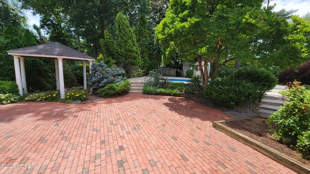12 Margie Road, East Brunswick, NJ 08816