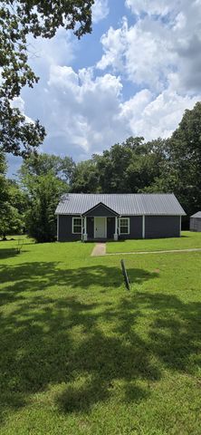 311 Gip Manning Rd, Clarksville, TN 37042