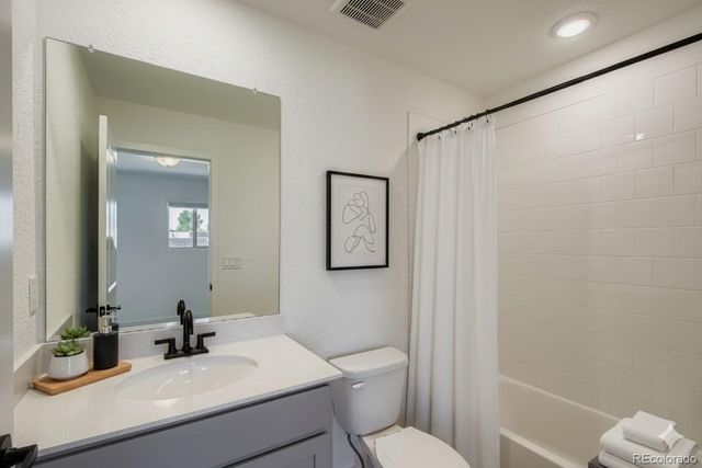 15339 W 68th Loop, Arvada, CO 80007