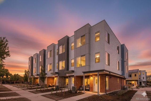 15339 W 68th Loop, Arvada, CO 80007