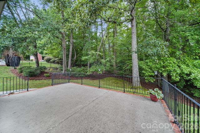 3489 Fieldstone Drive, Gastonia, NC 28056