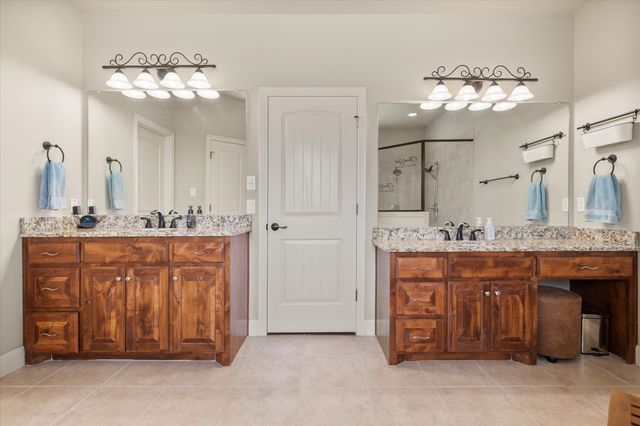 2010 Ashley Brooke Court, Midlothian, TX 76065