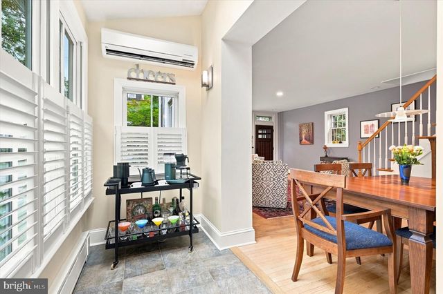 124 W GRAVERS LN, Philadelphia, PA 19118