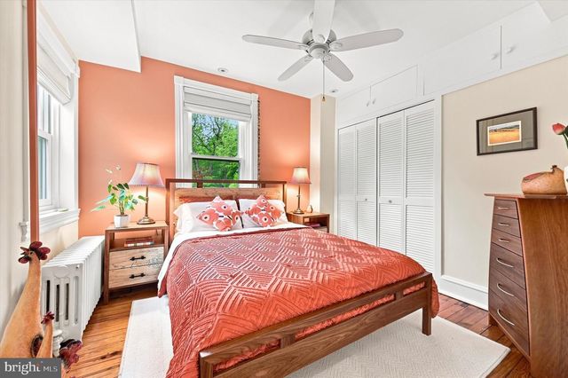 124 W GRAVERS LN, Philadelphia, PA 19118