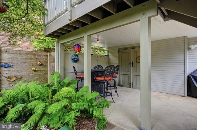 124 W GRAVERS LN, Philadelphia, PA 19118