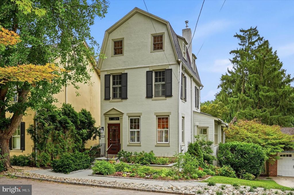 124 W GRAVERS LN, Philadelphia, PA 19118