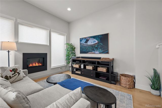 3448 W 36th Avenue, Denver, CO 80211