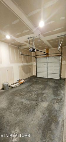 333 Emma Victoria Way, Kodak, TN 37764