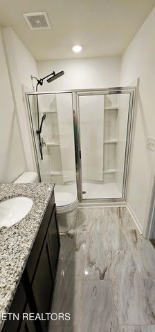 333 Emma Victoria Way, Kodak, TN 37764