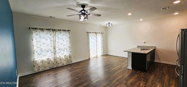 333 Emma Victoria Way, Kodak, TN 37764
