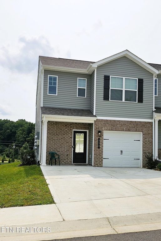 333 Emma Victoria Way, Kodak, TN 37764