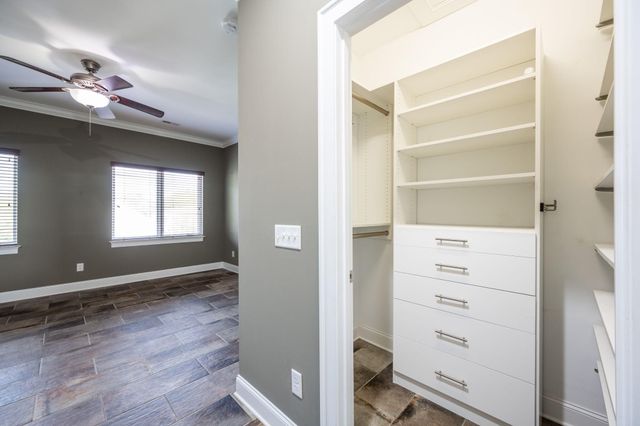 3111 Saint Elmo Avenue, Chattanooga, TN 37408