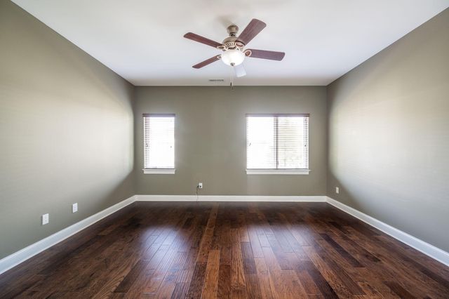 3111 Saint Elmo Avenue, Chattanooga, TN 37408