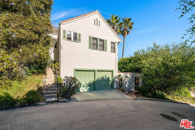 1750 N Fairfax Avenue, Los Angeles, CA 90046