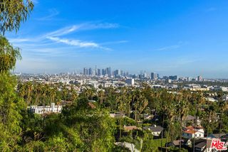 1750 N Fairfax Avenue, Los Angeles, CA 90046