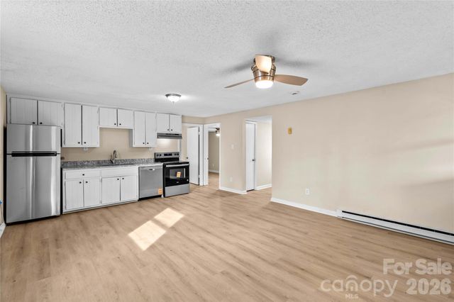 126 W Thomas Street, Troutman, NC 28166