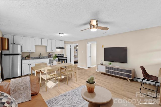 126 W Thomas Street, Troutman, NC 28166