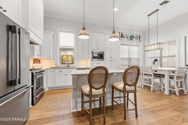 308 Catalina Lane, Youngsville, LA 70592