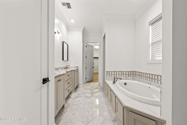 308 Catalina Lane, Youngsville, LA 70592