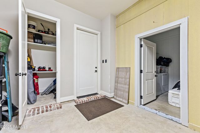 308 Catalina Lane, Youngsville, LA 70592