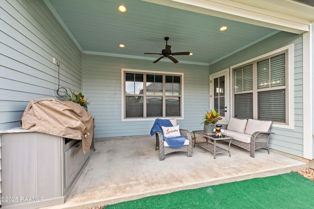 308 Catalina Lane, Youngsville, LA 70592