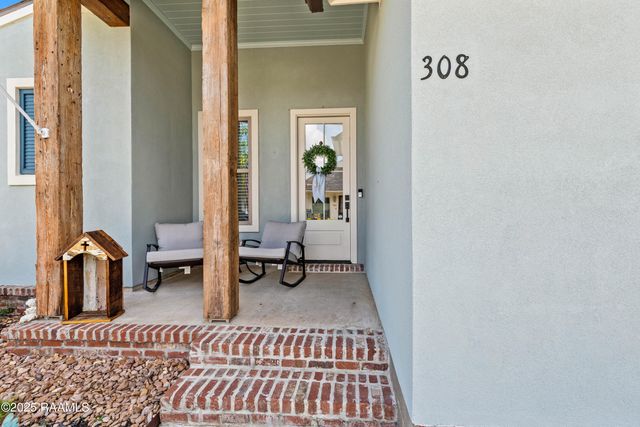 308 Catalina Lane, Youngsville, LA 70592