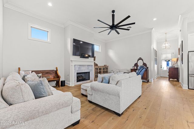 308 Catalina Lane, Youngsville, LA 70592