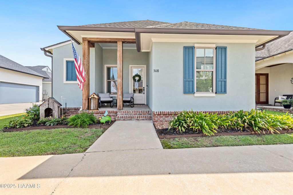 308 Catalina Lane, Youngsville, LA 70592