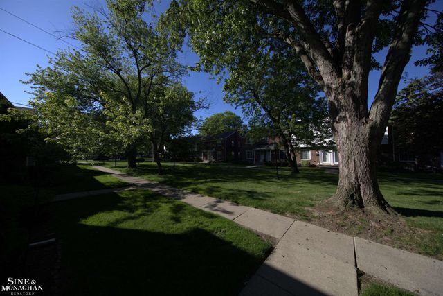 23107 Arthur Court, St Clair Shores, MI 48080