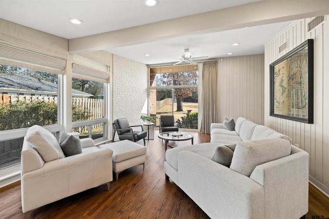 2306 Old Bullard Rd, Tyler, TX 75703