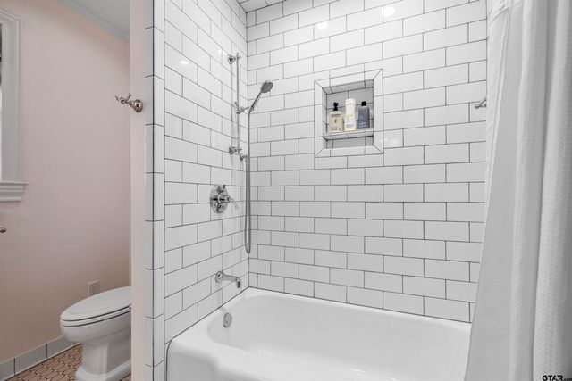 2306 Old Bullard Rd, Tyler, TX 75703