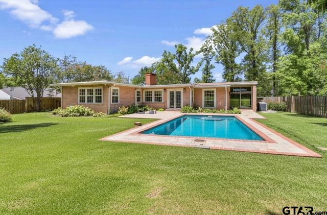 2306 Old Bullard Rd, Tyler, TX 75703