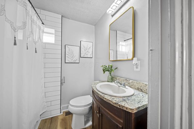 796 E 4th Avenue, Columbus, OH 43201