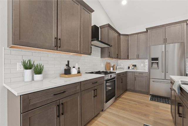 718 Pointer Circle, Center Point, IA 52213