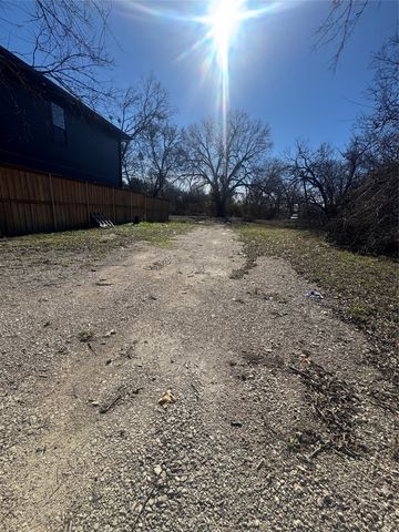 7718 Garner Road, Rowlett, TX 75088