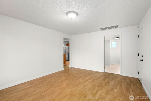 7910 NE Double Hitch Court, Bremerton, WA 98311
