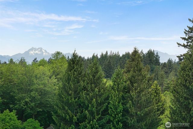 7910 NE Double Hitch Court, Bremerton, WA 98311