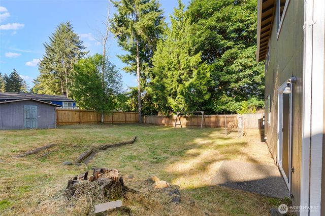 7910 NE Double Hitch Court, Bremerton, WA 98311