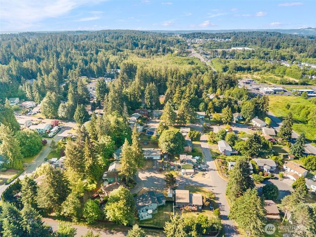 7910 NE Double Hitch Court, Bremerton, WA 98311