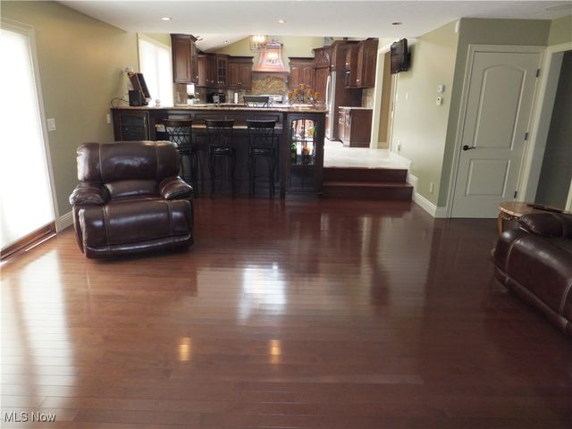 7596 W 130th Street, Middleburg Heights, OH 44130