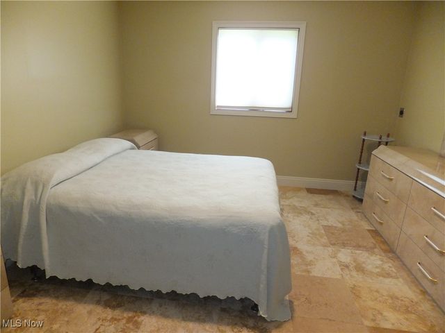 7596 W 130th Street, Middleburg Heights, OH 44130