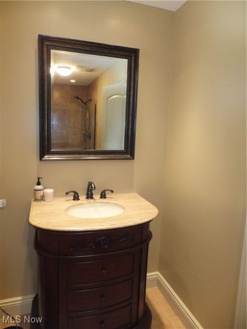 7596 W 130th Street, Middleburg Heights, OH 44130