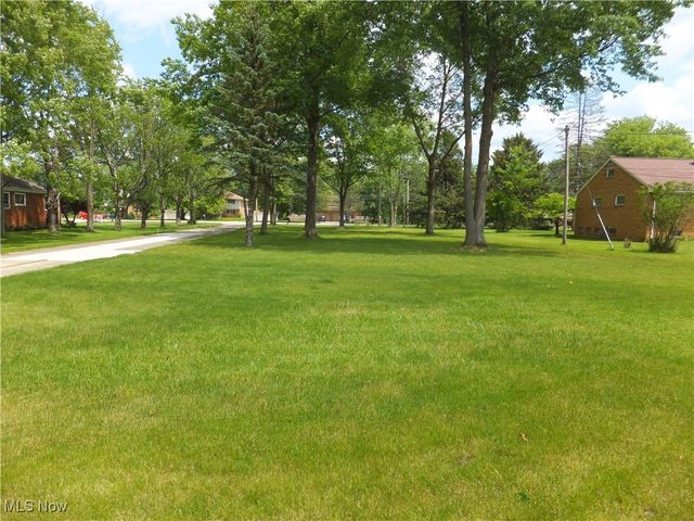 7596 W 130th Street, Middleburg Heights, OH 44130