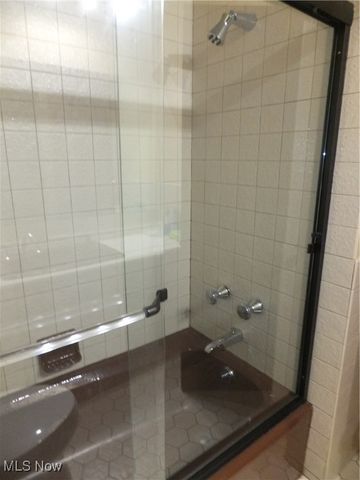 7596 W 130th Street, Middleburg Heights, OH 44130