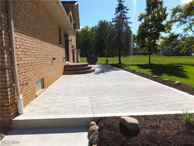 7596 W 130th Street, Middleburg Heights, OH 44130