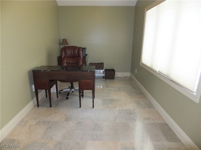 7596 W 130th Street, Middleburg Heights, OH 44130