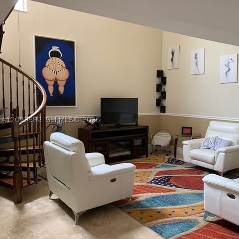 10115 NW 4th Ln 3-8, Miami, FL 33172