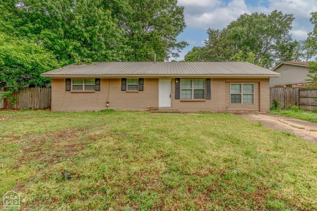 1704 Rosemond Avenue, Jonesboro, AR 72401