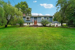 11 High Hill Avenue, Warwick, NY 10990