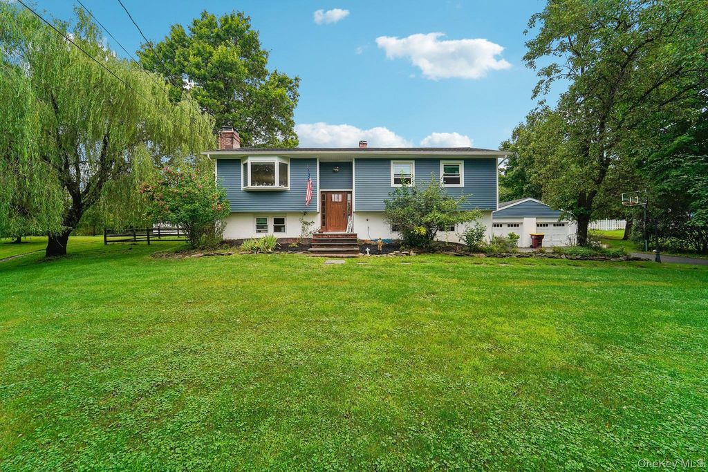 11 High Hill Avenue, Warwick, NY 10990